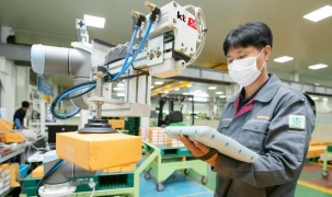 KT giới thiệu giải pháp robot nhà máy thông minh