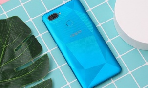 Top 4 smartphone giá 'dễ chịu' cho mùa Covid-19