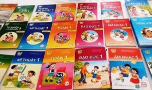 Năm học 2021-2022, UBND cấp tỉnh quyết định việc chọn sách giáo khoa