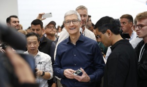 Ai sẽ ngồi ghế nóng tại Apple khi CEO Tim Cook nghỉ hưu?