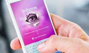 Facebook bị cáo buộc quay lén người dùng Instagram bằng camera điện thoại