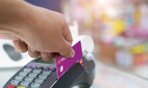 Ngân hàng Việt đầu tiên cho khách hàng dùng thẻ nội địa giao dịch tại Hàn Quốc