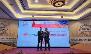 VPBank năm thứ 3 liên tiếp nhận giải thưởng “Ngân hàng chuyển đổi số tiêu biểu”