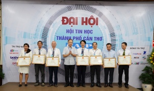 Ông Dương Thế Dũng tiếp tục giữ chức Chủ tịch Hội Tin học TP Cần Thơ