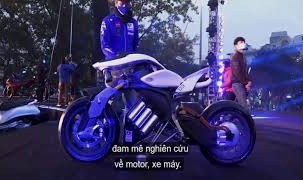 Xe Yamaha Motoroid sử dụng trí tuệ nhân tạo lần đầu tiên có mặt tại triển lãm Yamaha Expo.