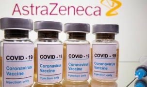 Áo tạm ngừng tiêm vắcxin của AstraZeneca sau khi có 1 ca tử vong