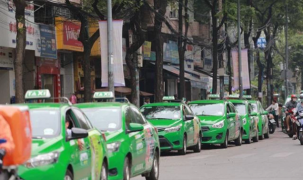 Hà Nội xây dựng phần mềm dùng chung cho các hãng taxi, quy định dùng một màu sơn từ năm 2026