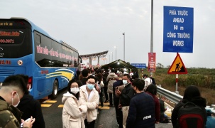 Quảng Ninh mở lại các tuyến xe khách liên tỉnh và hoạt động du lịch từ trưa ngày 11/3