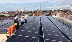 Bộ Công Thương lập đoàn kiểm tra điện mặt trời mái nhà tại 10 địa phương