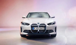 BMW ra mắt mẫu sedan chạy điện với công suất 530 mã lực