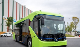 TP. HCM sẽ chạy thử xe buýt điện của VinGroup trong 24 tháng