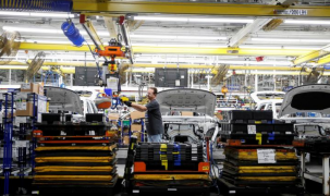 Ngành công nghiệp ô tô Hoa Kỳ kêu gọi sự giúp đỡ của chính phủ về tình trạng thiếu chip 