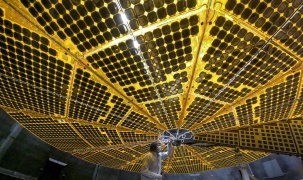 Lucy của NASA thành công trong thử nghiệm triển khai bảng điều khiển năng lượng mặt trời