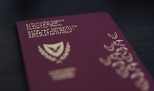 Hơn 50% số 'hộ chiếu vàng' ở Cyprus được cấp trái luật