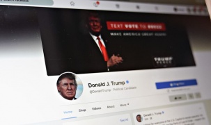 Facebook tiếp tục khóa tài khoản mạng xã hội của ông Donald Trump