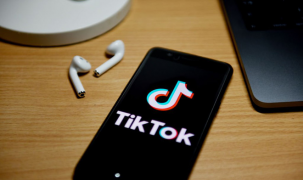 TikTok triển khai trào lưu #FactCheckYourFeed khuyến khích người dùng kiểm chứng thông tin