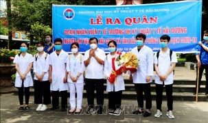 Bộ trưởng Bộ Y tế tặng Bằng khen cho 398 cá nhân xuất sắc hỗ trợ Bắc Ninh, Bắc Giang chống dịch COVID-19