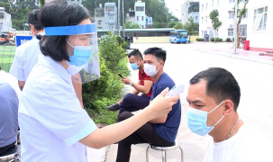 Quảng Ninh: Không tụ tập quá 5 người tại nơi công cộng, cafe, giải khát, rượu bia,… chỉ bán mang về