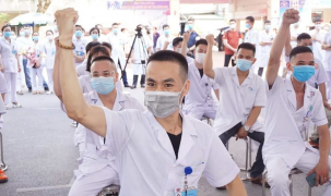 Quảng Ninh tiếp tục chi viện 20 thầy thuốc tới Bắc Giang chống dịch