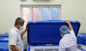 GAVI-UNICEF cung cấp 174 tủ lạnh bảo quản vaccine cho Việt Nam