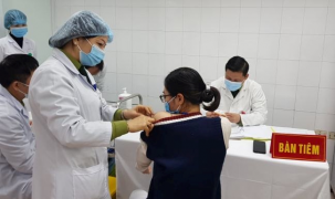 Việt Nam thử nghiệm giai đoạn 3 vắc-xin Nanocovax