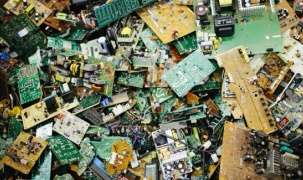 Tái chế rác thải điện tử thành nguyên tố hiếm