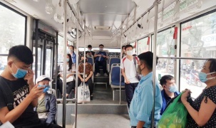 Xe buýt không vận chuyển quá 20 người tại cùng một thời điểm