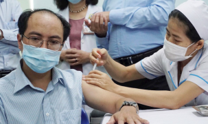 Hà Nội: Ưu tiên vaccine Sinopharm cho người có bệnh nền, phụ nữ mang thai