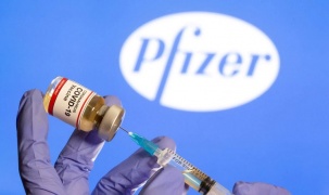 Pfizer/BioNTech cho biết vaccine Covid-19 của hãng bảo vệ tốt cho trẻ em