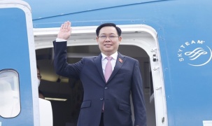 Chủ tịch Quốc hội lên đường thăm chính thức Hàn Quốc và Ấn Độ