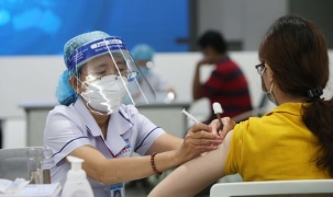 Hà Nội: Hoàn thành tiêm mũi 3 cho người trên 18 tuổi trước 31/01/2022