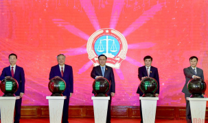 Chủ tịch Quốc hội Vương Đình Huệ dự khánh thành 4 ứng dụng công nghệ ngành tòa án