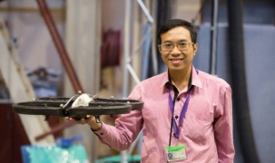 Chàng trai Việt phát triển drone làm nông nghiệp 4.0
