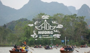 Hà Nội cho phép mở cửa đón khách trẩy hội chùa Hương