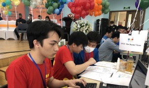 FPTU The Damn Virus là đội tuyển xuất sắc giải được bài đầu tiên tại kỳ thi ICPC Asia Hanoi 2021