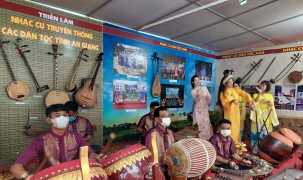Cần Thơ: Khai mạc Triển lãm Nhạc cụ truyền thống các dân tộc Việt Nam