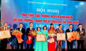 Hải Phòng trao giải thưởng Nguyễn Bỉnh Khiêm và giải thưởng khoa học công nghệ