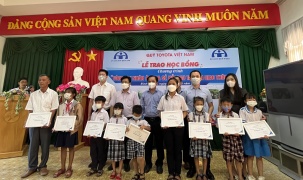 Quỹ Toyota trao tặng Học bổng “Vòng tay Nhân ái” tại tỉnh Bình Thuận