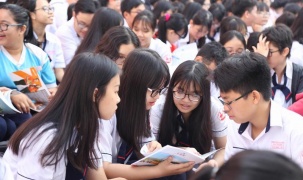 Hơn 1 triệu thí sinh bước vào ngày thi đầu tiên của kỳ thi tốt nghiệp THPT năm 2022.
