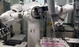 Nhật Bản ứng dụng trí tuệ nhân tạo và robot vào nuôi cấy tế bào iPS