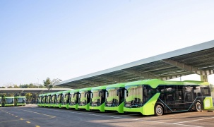 Từ 2025: 100% xe buýt thay thế, đầu tư mới sử dụng điện, năng lượng xanh