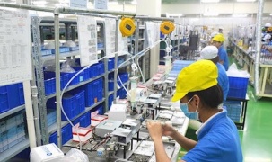 Kinh tế Việt Nam phát triển ngoạn mục, dự báo vượt chỉ tiêu tăng trưởng