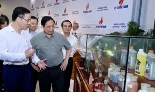 Thủ tướng Phạm Minh Chính làm việc với Tập đoàn Dầu khí Quốc gia Việt Nam