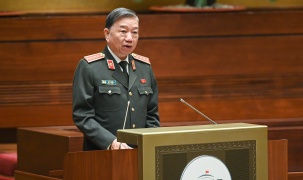 Bộ trưởng Bộ Công an Tô Lâm trình bày Báo cáo công tác phòng, chống tội phạm và vi phạm pháp luật năm 2022.