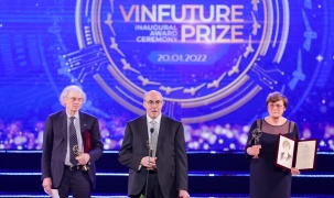 Chủ nhân Giải thưởng VinFuture tiết lộ về việc sử dụng khoản thưởng triệu đô 