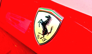 Ferrari tiết lộ vi phạm dữ liệu sau khi nhận được yêu cầu tiền chuộc
