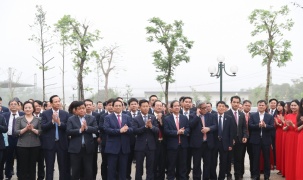 Thủ tướng mong ĐHQG Hà Nội sẽ trở thành nơi hội tụ nhà khoa học của Việt Nam và thế giới