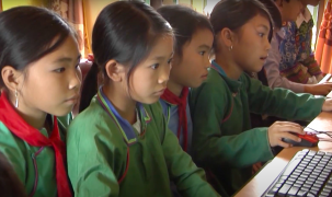 Trên 74% học sinh Lào Cai được tiếp cận với tin học