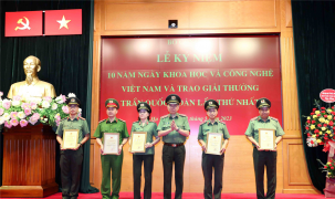 Bộ Công an kỷ niệm 10 năm ngày KH&CN Việt Nam và trao Giải thưởng Trần Quốc Hoàn lần thứ nhất
