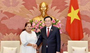 Việt Nam luôn coi trọng, gìn giữ và thúc đẩy mối quan hệ đặc biệt Việt Nam-Cuba